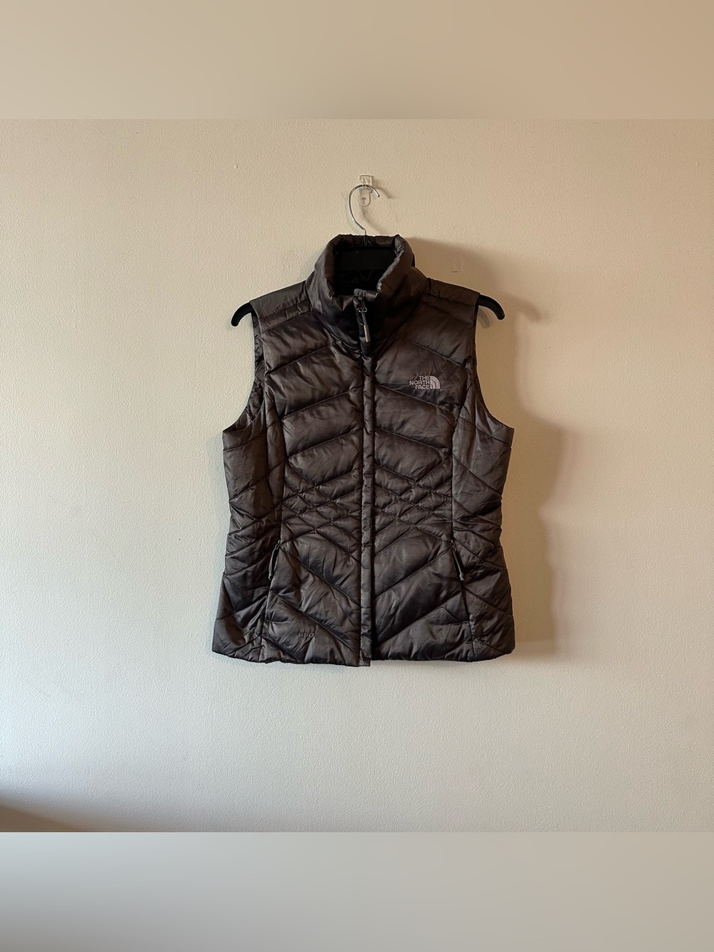 The North Face Aconcagua Quilted Down 550 Vest Taupe Purple S Gorpcore Puffer
Z
